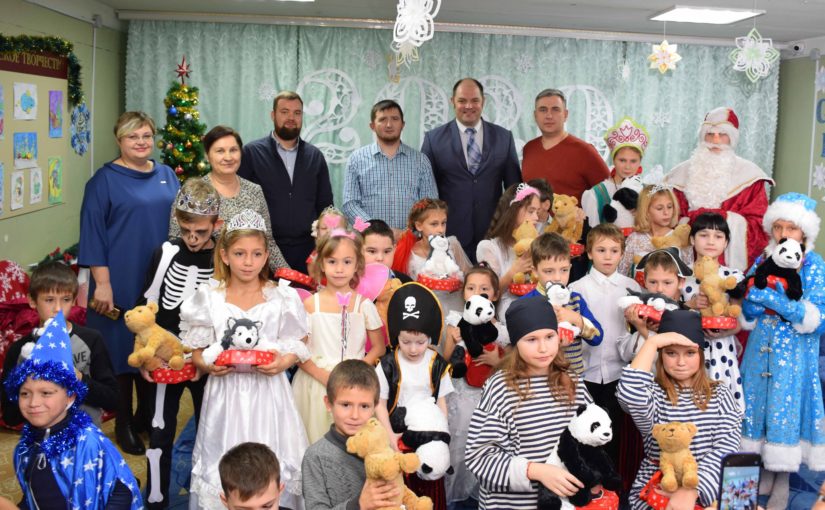 В Наримановском районе прошли новогодние  представления