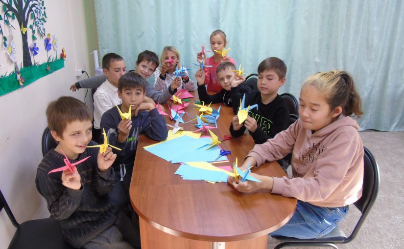 Ребята Наримановского района постигают азы оригами