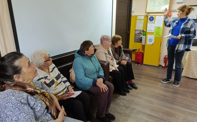 В комплексном центре Наримановского района в соответствии с планом противопожарных мероприятий был организован День безопасности