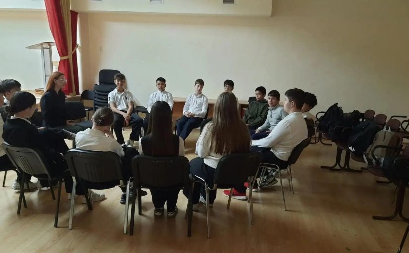 Для Наримановских школьников прошел профилактический тренинг